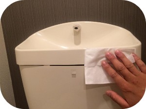 トイレタンクの中を見たら掃除をしたくなる理由とその手順