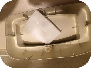 トイレタンクの中を見たら掃除をしたくなる理由とその手順